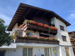 Balkon lub taras w obiekcie Apart-hochzillertal Gartenwohnung