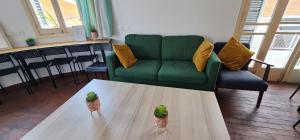 Area soggiorno di Bee Hostel Paphos