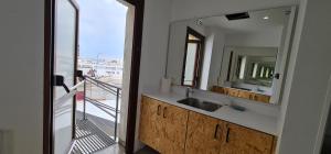 Foto dalla galleria di Bee Hostel Paphos a Paphos