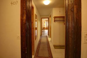 Fotografie z fotogalerie ubytování Chesa Munteratsch 1 1 2-Zimmerwohnung 409 Typ C v destinaci Silvaplana