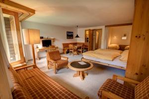 Μια τηλεόραση ή/και κέντρο ψυχαγωγίας στο Chesa Munteratsch 1 1 2-Zimmerwohnung 509 Typ D