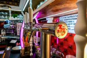Hotel Tommy Wellness & Spa酒廊或酒吧区
