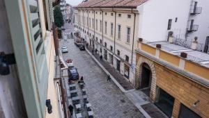 an overhead view of a city street with buildings at Residenze Umberto I in Mantova