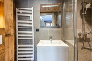 Kúpeľňa v ubytovaní CHALET EAGLE + 21 fotografií