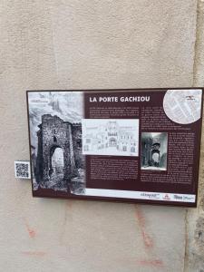 Fotografia z galérie ubytovania Bel appartement T1 30m2 centre historique Aubagne v destinácii Aubagne
