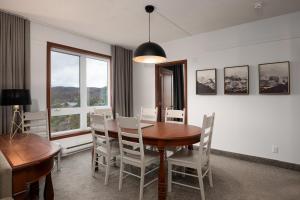 Foto Mont-Tremblant's asuva majutusasutuse Sommet Des Neiges galeriist