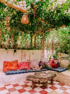 Gallery image of Designers Luxury Retreat with breathtaking gardens in Tzununá