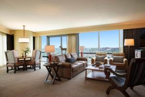 Posezení v ubytování Omni Fort Worth Hotel