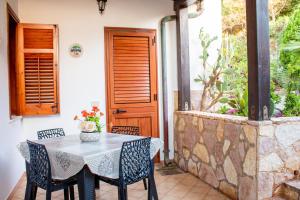 A balcony or terrace at Villino Agave