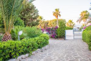 A garden outside Villino Agave
