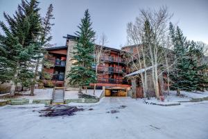 Το Mountainside Pineview Condo Cozy Frisco Retreat τον χειμώνα