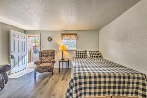 Gallery image of Ruidoso Downs Fritz Cabin with Covered Patio! in Ruidoso Downs