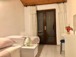 Posezení v ubytování Nar Apartment