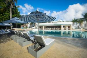 Bazén v ubytování Viva Heavens by Wyndham, A Trademark All Inclusive nebo v jeho okolí