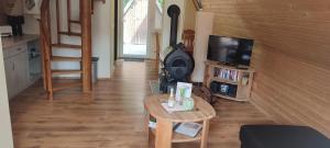 Gallery image of Ferienhaus-Zum-Eichkater-am-Duemmer-See in Marienthal +11 photos