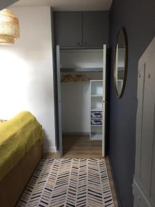Posteľ alebo postele v izbe v ubytovaní Appartement en cœur de ville