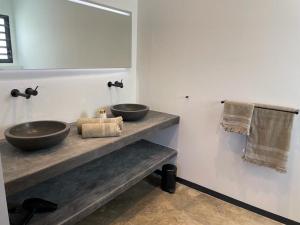 Phòng tắm tại Belnem Seaview Rooftop