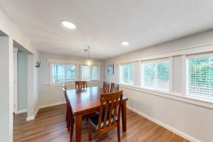 Gallery image of Finding Nevør-land in Netarts +13 photos