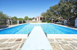 The swimming pool at or close to Villa Olive tree, immersa nella natura per relax e quiete