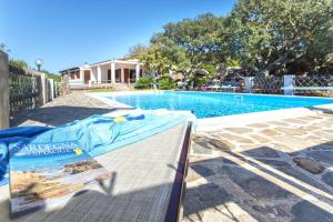 The swimming pool at or close to Villa Olive tree, immersa nella natura per relax e quiete