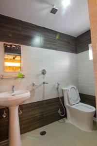 Koupelna v ubytování Hotel bivhuti