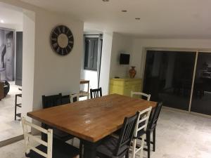 Posezení v ubytování Gîte le Figuier