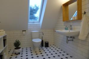 Koupelna v ubytování Apartmán v Bételu + 5 fotografií