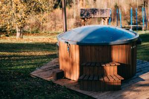 Fotografie z fotogalerie ubytování Weavers' Guest House Kalndaki v destinaci Milzkalne