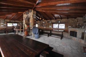 Lounge alebo bar v ubytovaní Alexander Mountain Resort