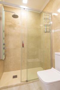 Kúpeľňa v ubytovaní APARTAMENTO SCORPIO 514 by Homestaygrancanaria + 7 fotografií