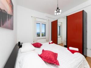 Postel nebo postele na pokoji v ubytování Apartment Villa Andro
