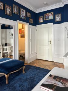 Ein Sitzbereich in der Unterkunft Boutique-Hotel Stadtvilla Hodes