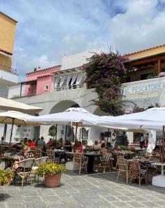 Restaurace v ubytování BeachFront House - Sant'Angelo Ischia