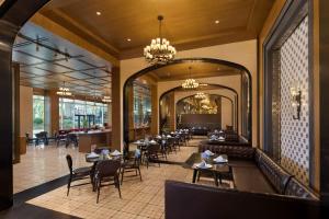 Restoran või mõni muu söögikoht majutusasutuses Radisson Blu Hotel Wuhan ETD Zone