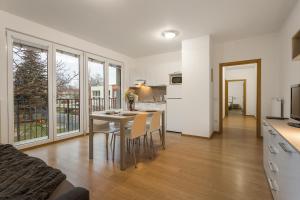 Kuchyň nebo kuchyňský kout v ubytování Prague City Residence + 34 fotografií