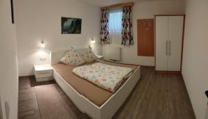 Postel nebo postele na pokoji v ubytování Haus-Elisabeth