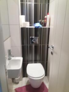 Koupelna v ubytování Sava Centar