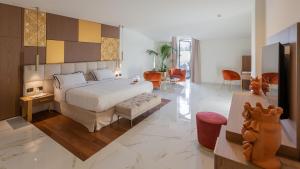 Postel nebo postele na pokoji v ubytování VILLA INGRID 12, Emma Villas + 55 fotografií