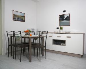 Kuchyň nebo kuchyňský kout v ubytování PONTE VALLE B&B POMPEI