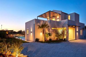 The swimming pool at or close to Villa Amaranthus- Private Pool- Jacuzzi- mini Golf Még 37 kép