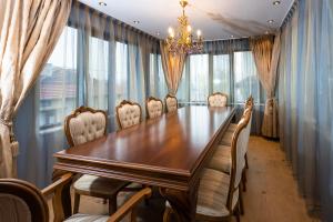 Dining area in A villát