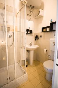 Koupelna v ubytování Elisir B & B