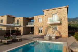 Fotografie z fotogalerie ubytování Katergo Luxury Villas v destinaci Stoupa