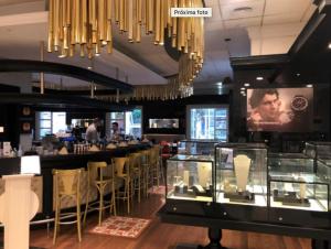 Ο χώρος του lounge ή του μπαρ στο IL Campanario - Suíte