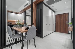 Część wypoczynkowa w obiekcie MARGI Tokyo LUX STUDIO BALCONY POOL SAUNA