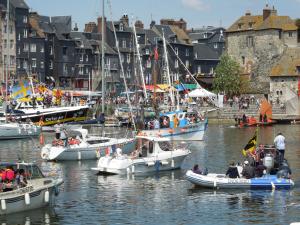 Imagen de la galería de Charmant 2 Pièces, en Honfleur