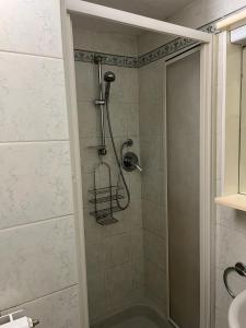Bathroom sa LevantoTwo bedrooms Flat with terrace