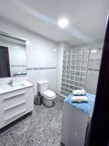 Kúpeľňa v ubytovaní Cozy&Comfortable Apartment by gms apartamentos