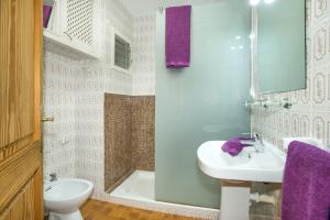 Kúpeľňa v ubytovaní Owl Booking Villa Finquita - Rustic Stay + 26 fotografií