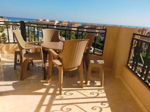 A balcony or terrace at Red Sea Panorama